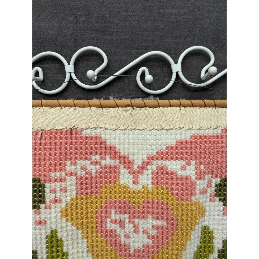 Vtg Latch Hook Rug Wall Hanging Handmade Pennsylvania Dutch Hex Floral Heart 26